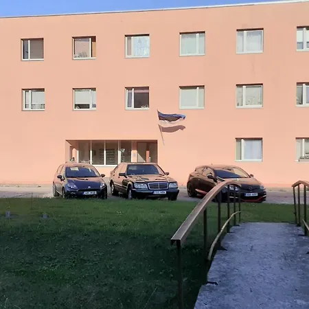 Simple Small Apartament Parnawa