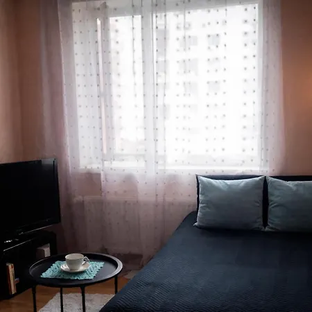 Simple Small * Parnawa