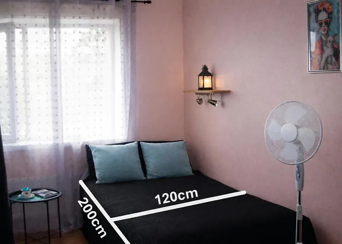 Simple Small * Parnawa