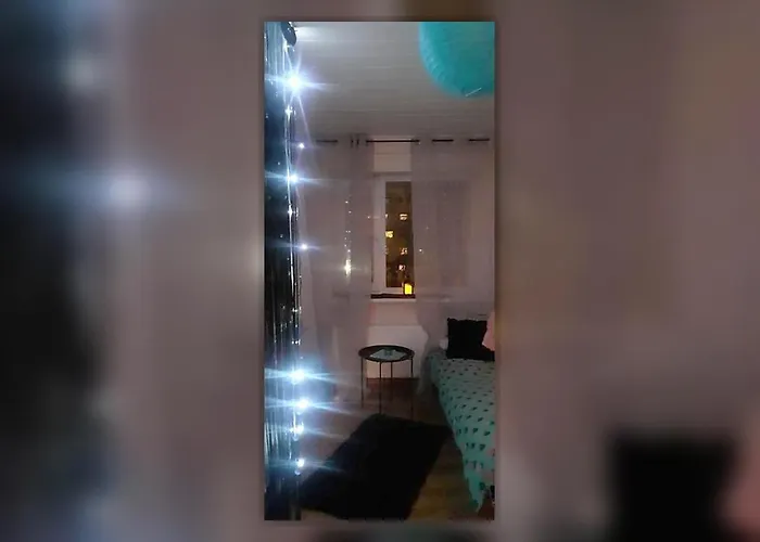 Simple Small Apartament Parnawa